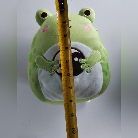 Squishmallows I got That Squad 8" Micha the Frog with Yin Yang Sign Plush Doll - Picture 6 of 6